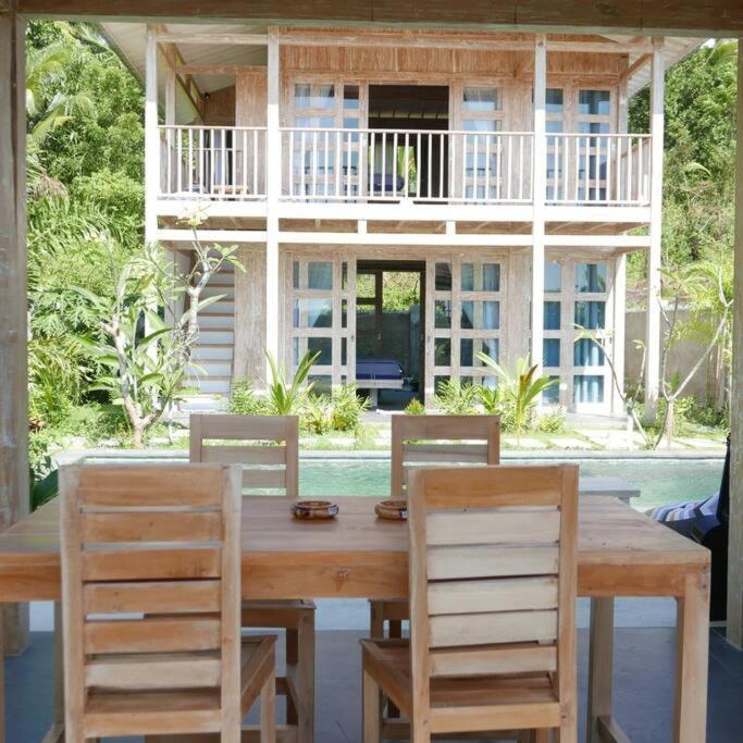 Silir Villa "Your Cozy Home" Mataram Esterno foto