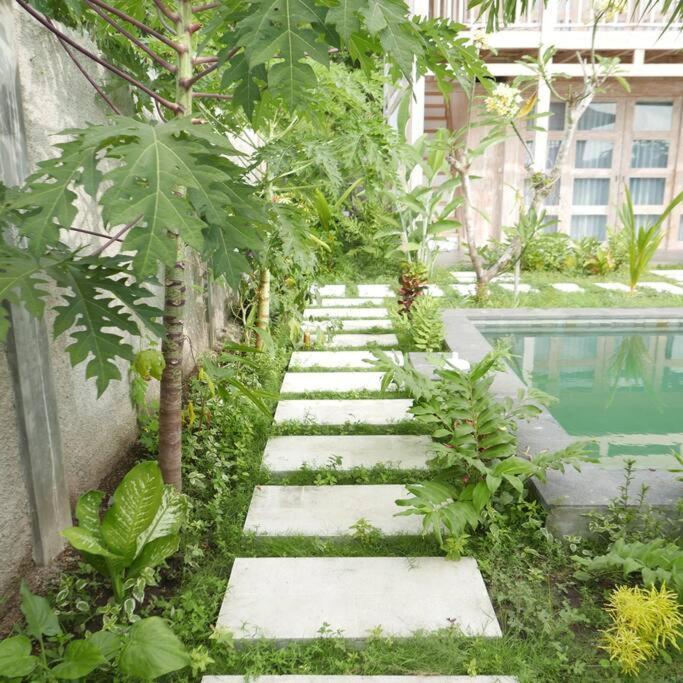 Silir Villa "Your Cozy Home" Mataram Esterno foto